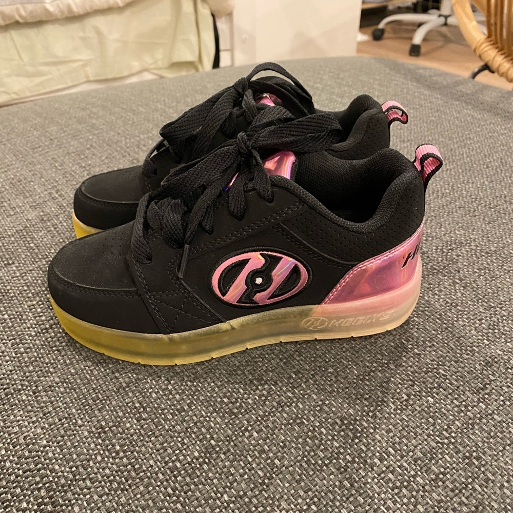 Heelys size 1